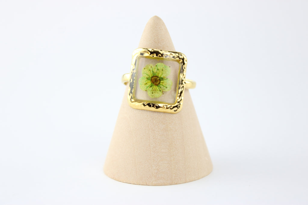 Verdant Bloom Frame Ring