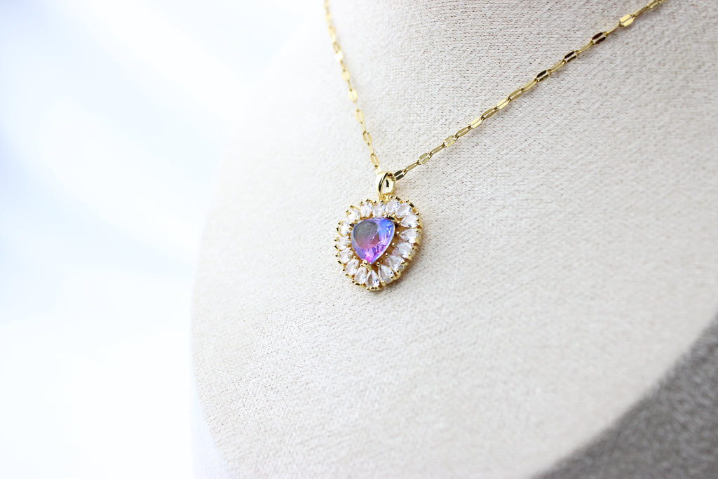 Amora Glow Pendant