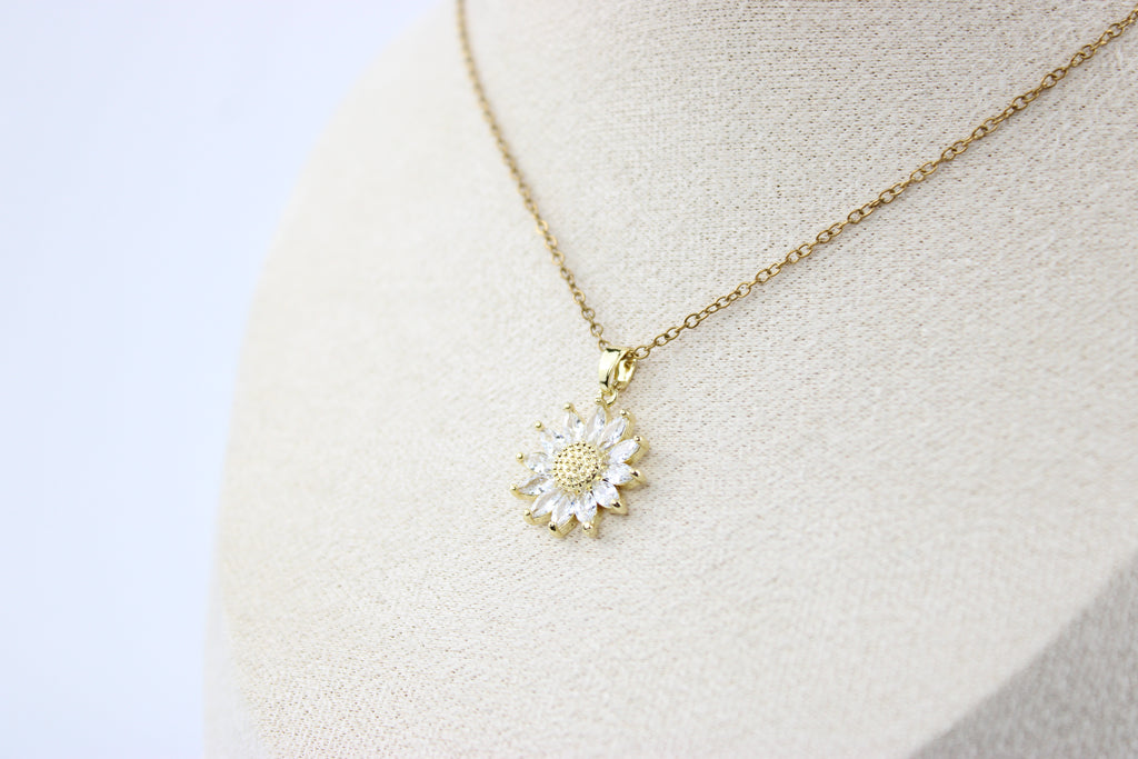 Golden Sunburst Bloom Necklace