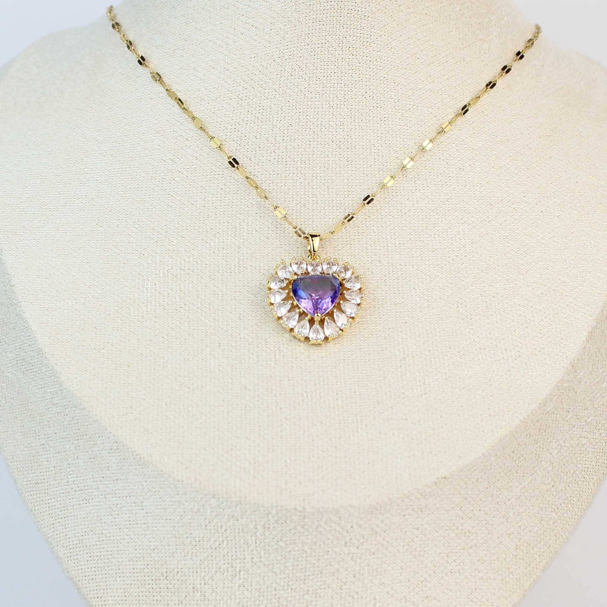Amora Glow Pendant